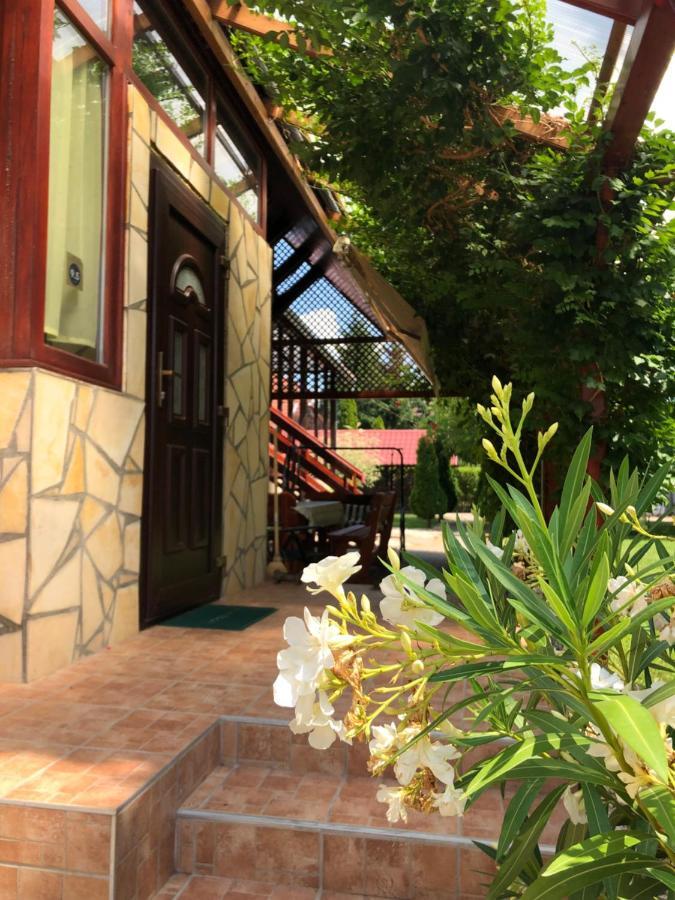 Relax Apartman Nyíregyháza Kültér fotó